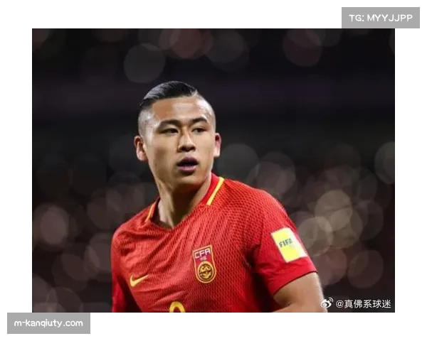 中国球员张玉宁曾效力荷甲 并取得进球